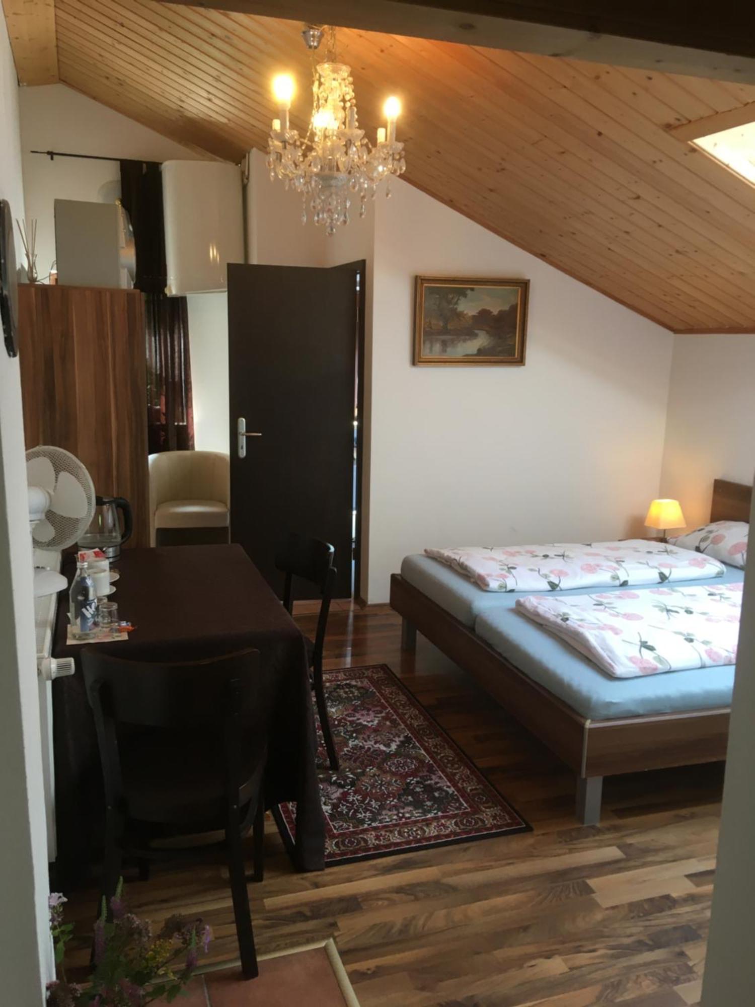 Pension Zur Freiheit Passau Exterior photo
